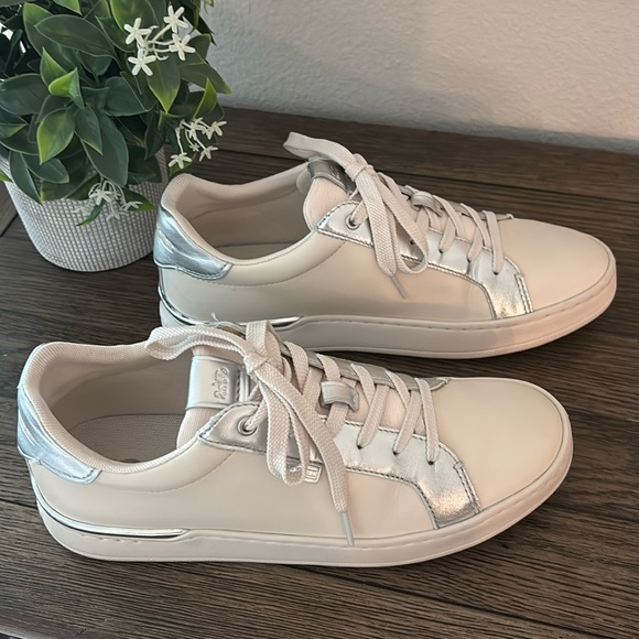 Coach Lowline Metallica Pop Sneakers W9 Chalk/Silver - Picture 4 of 7